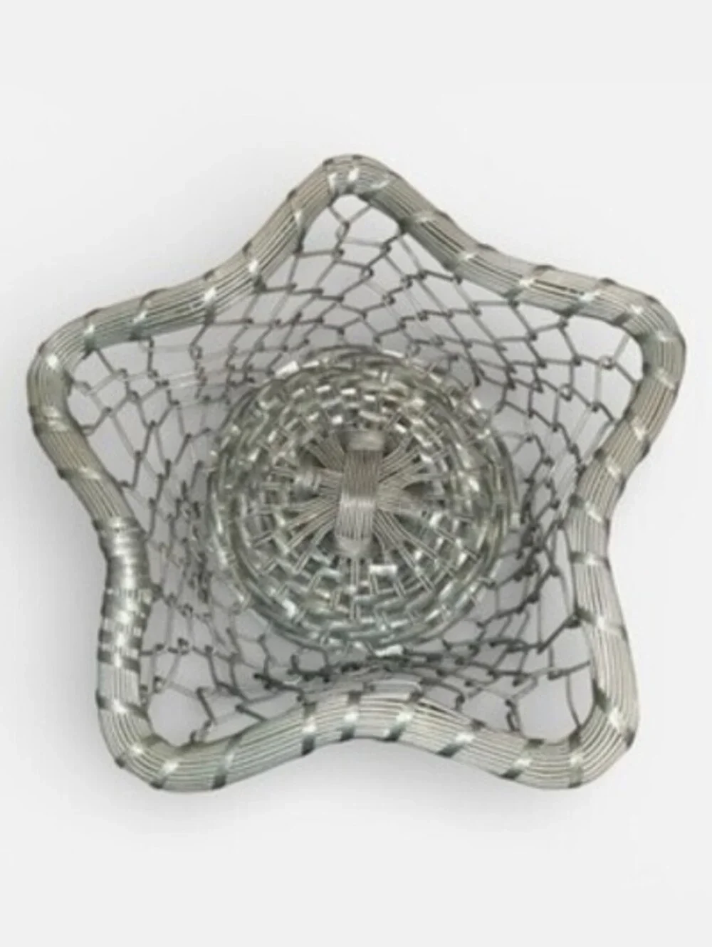 Gorgeous Star Shaped Silver Wire Mesh Decorative Basket